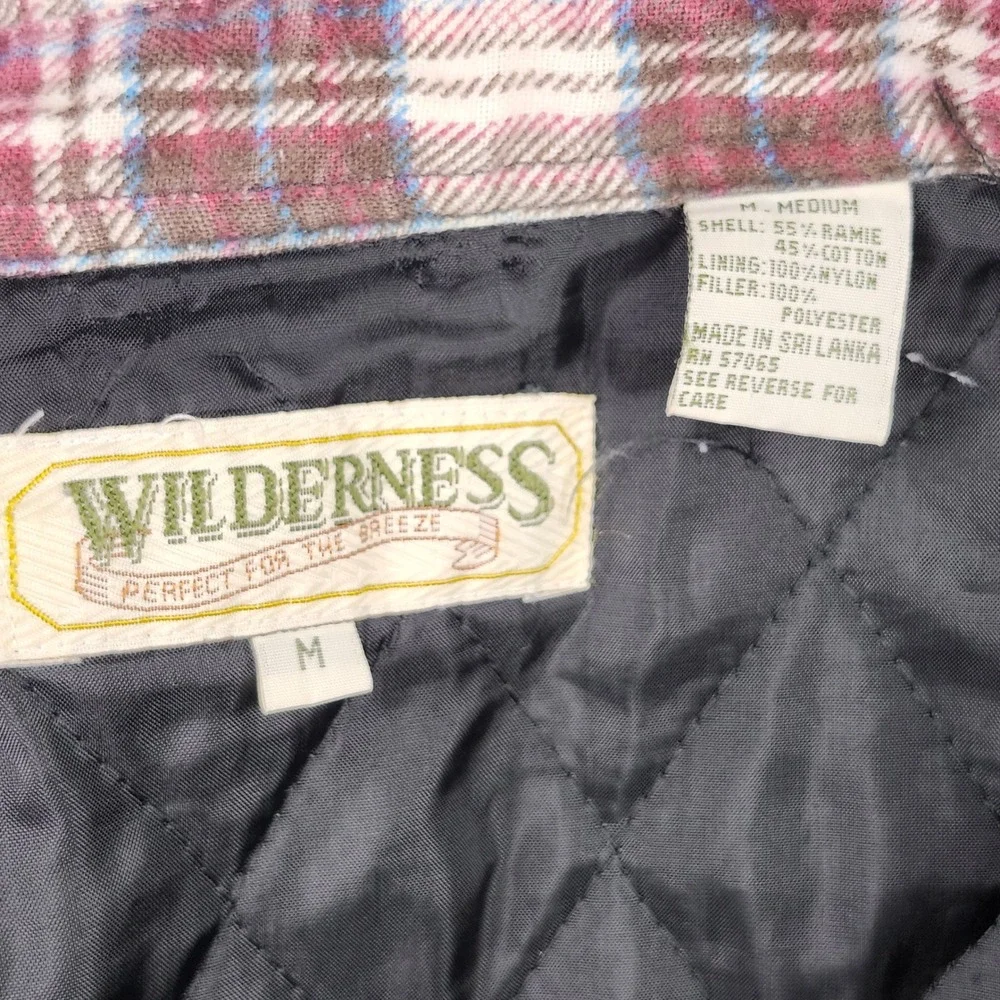 Wilderness Flannel Shirt Jacket Mens Medium Maroon Plaid Quilted Lined Outdoors